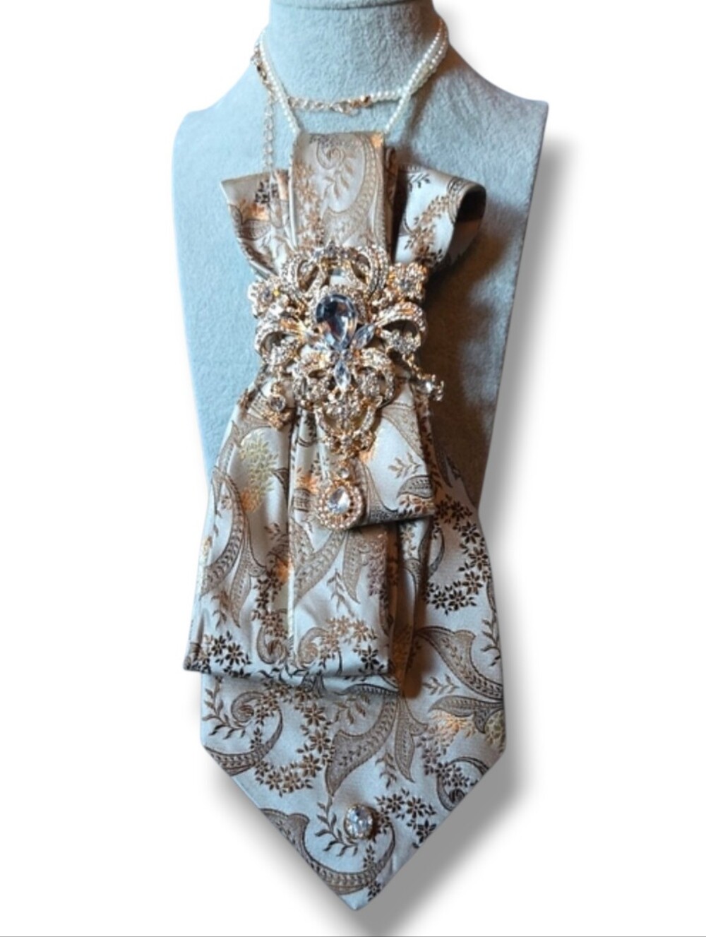 3/$60 Elegant Gold & Cream Cravat with Decorative Brooch